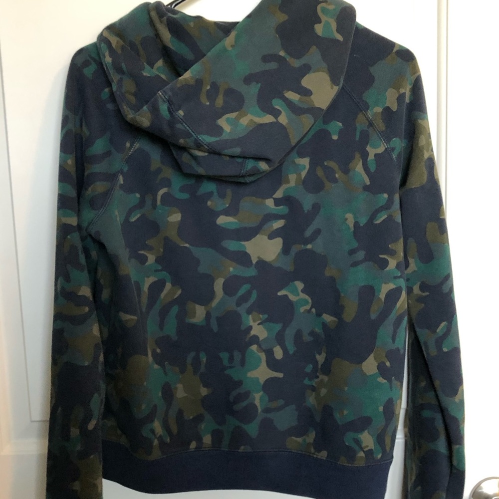 Nike sweater